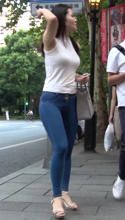 【视频】抓拍清丝纠缠的时尚紧身裤大长腿女生[PX-K0CG]